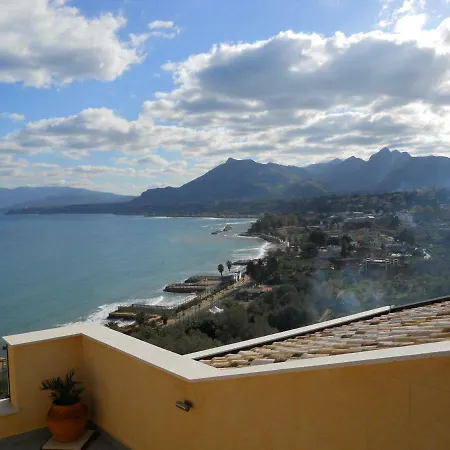 Tenuta Sperlinga - Il Campanile Santa Flavia